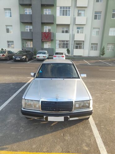 Mercedes-Benz: Mercedes-Benz 190: 2 l | 1992 il Sedan