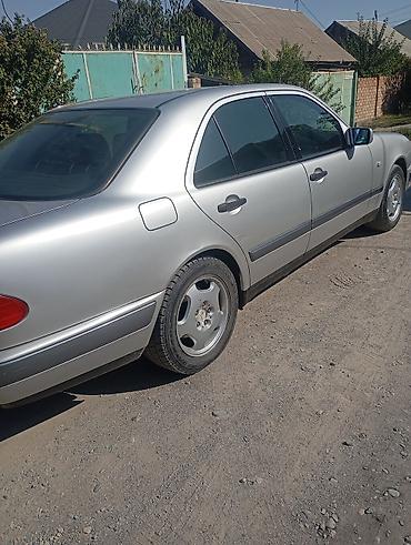 bcd com: Mercedes-Benz E-Class: 1999 г., 2.8 л, Механика, Бензин, Седан — 3