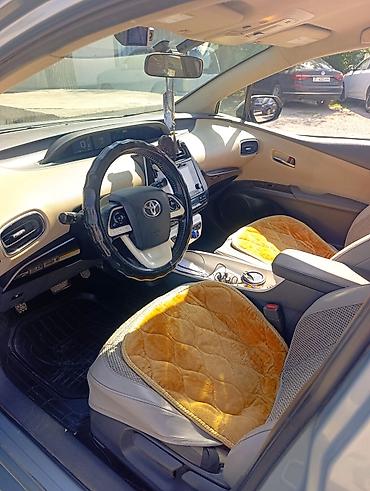 авто ярис: Toyota Prius: 2016 г., 1.8 л, Вариатор, Гибрид, Лифтбек — 9