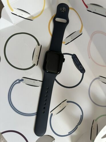 apple whatch 3: Умные часы Apple Watch с корпусом темно-синего цвета и силиконовым