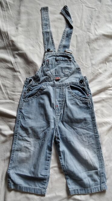 Farmerke: Pantalone na tregere vise pari farmerkice na tregerevise pari Razne — 5