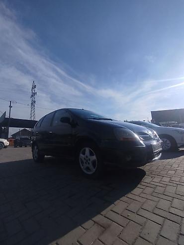 Nissan: Nissan Almera Tino: 2002 г., 1.8 л, Механика, Бензин, Универсал — 10