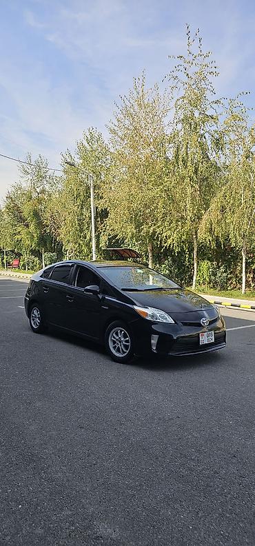 Toyota: Toyota Prius: 2012 г., 1.8 л, Вариатор, Гибрид, Хэтчбэк — 2