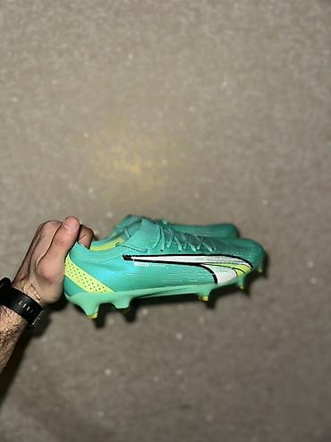 Butslar: Puma futbol butsası – sürət və yüngüllük üçün. - Model: Puma Ultra — 3