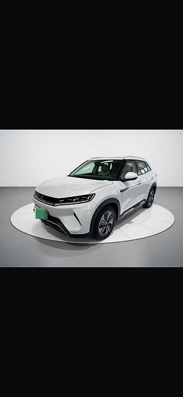 bud yuan up: BYD Yuan Up: 2024 г., Электромобиль — 3