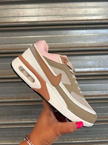 all star patike duboke: Nike Air Max patike – lifestyle/trening model sa vidljivom Air — 1
