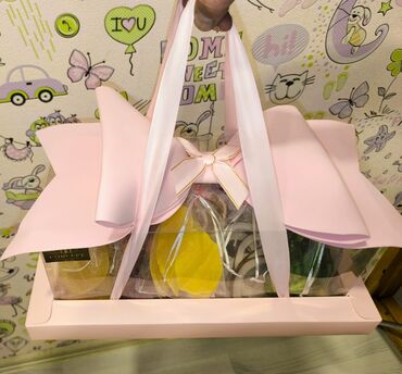 Hədiyyə bağlamaları: Hədiyyə qutusu, rəng - Qızılı, Ödənişli çatdırılma — 8