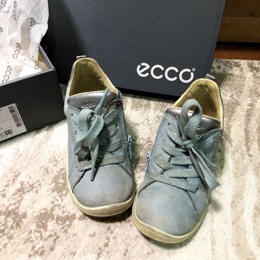 подарок мужчине на 23 февраля: Детские ботинки весна - осень фирмы Ecco кожаные На замочке Если