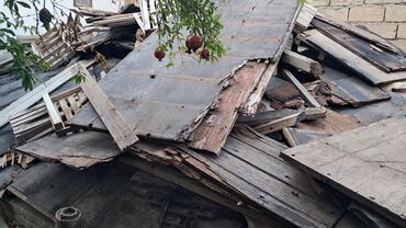 su çəni işləmiş: Məhsul: Taxta və faner qalıqları (söküntü materialları) Təsvir: -