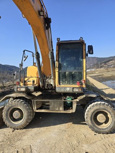 Услуги экскаватора: Экскаватор | Выкорчевывание пней, Траншеи, Котлованы — 7