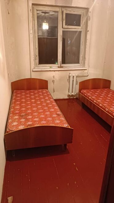квартиры в районе 4 гор больницы: 2 бөлмө, 43 кв. м, 104-серия, 3 кабат, Косметикалык ремонт