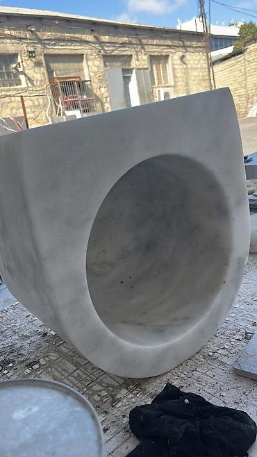 tulpan gul: Mərmər hamam tası və kurna - Material: təbii mərmər (ağ, boz damarlı — 4