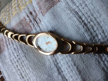 Наручные часы: Продам женские наручные часы пр-во Швейцария бу, рабочие, кварц