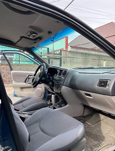 терано 1: Nissan Primera: 2002 г., 1.8 л, Механика, Бензин, Седан — 5