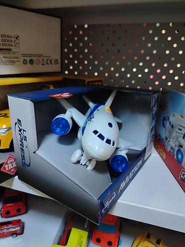 игрушка самалёт: Игрушечный пассажирский самолёт LS Express Aviation - Тип — 1