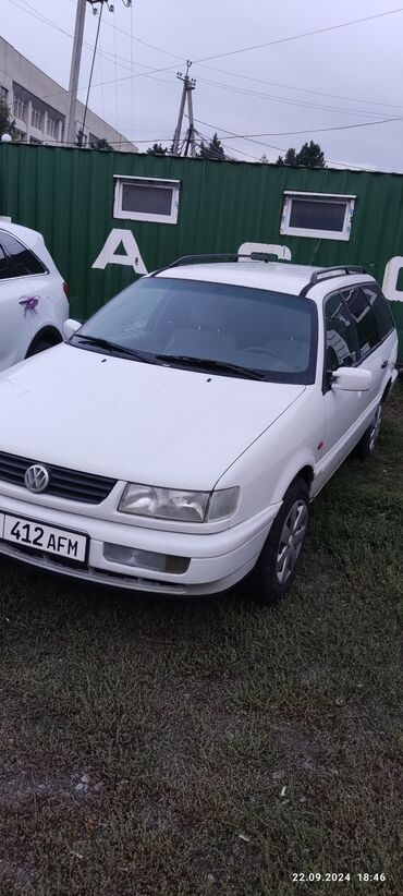 пасат уневирсал: Volkswagen Passat: 1996 г., 0.2 л, Механика, Бензин, Универсал