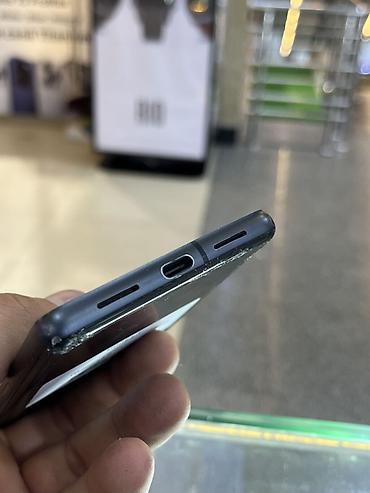 Google: Google Pixel 7, 128 ГБ, цвет - Черный, eSIM — 7