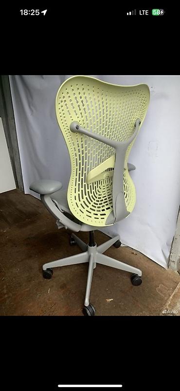 herman miller: Эргономичное компьютерное кресло с сетчатой спинкой Herman Miller — 4