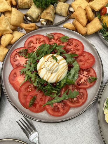 Готовые блюда, кулинария: Ассортимент салатов 1) Хрустящие баклажаны - Запечённые/обжаренные — 22