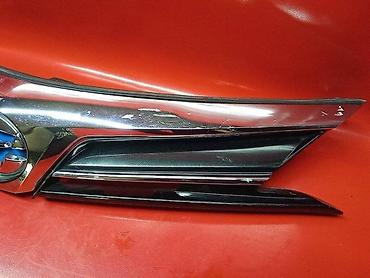 corola: Решетка радиатора Nissan 2018 г., Б/у, Оригинал — 4