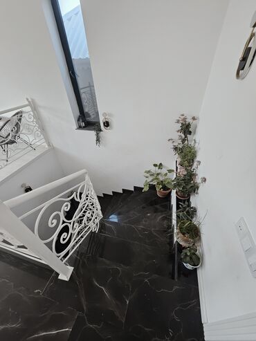 Uzunmüddətli kirayə evlər: 200 kv. m, 5 otaqlı, İnternet, Telefon, Qaz -da lalafo.az — 8 Uzunmüddətli kirayə evlər: 200 kv. m, 5 otaqlı, İnternet, Telefon, Qaz — 8