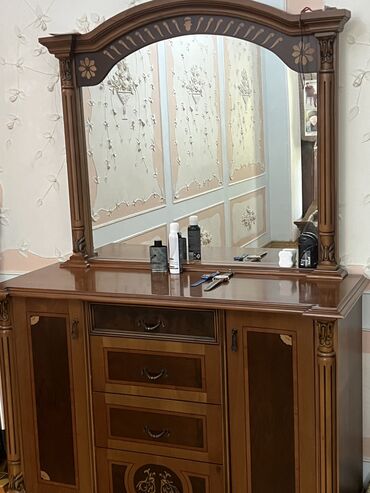 Yataq otağı dəstləri: İkinəfərlik çarpayı, 2 tumba, Dolab, Komod, Türkiyə, İşlənmiş — 2