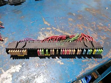 user car: BMW E39 – Blok osigurača sa instalacijom - Originalni blok — 1