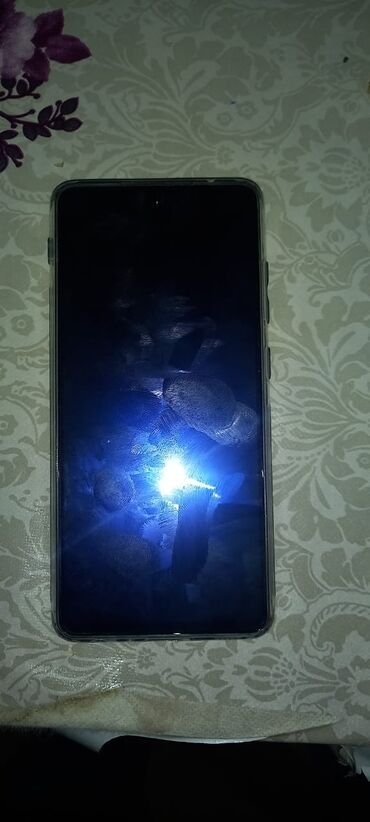 samsung a52 case: Samsung Galaxy A52 | 4 GB | rəng - Ağ | Düyməli, Sensor, Barmaq izi