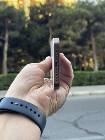 Apple iPhone: IPhone 16 Pro Max, 256 GB — 6