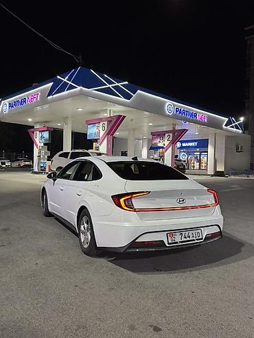 Продажа авто: Hyundai Sonata: 2020 г., 2 л, Автомат, Газ, Седан — 4