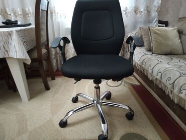 tek kiravatlar: С колесиками, Рукояти не регулируются, Ткань