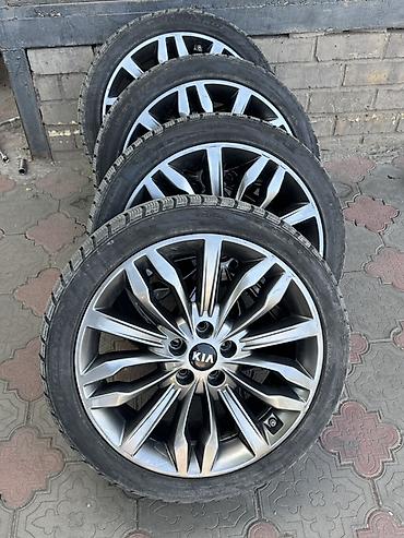 kia r19: Колеса в сборе 245 / 40 / R 19, Зима, Б/у, Комплект, Легковые, Литые, отверстий - 5 — 1