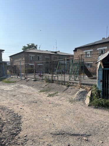 дом в иссык куле: Барачный, 60 м², 3 комнаты, Собственник, Косметический ремонт
