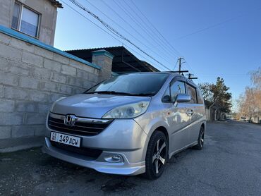 Honda: Срочноо ‼️ Honda stepwgn RG 1 Год 2005 Объем 2 Газ бензин Электро