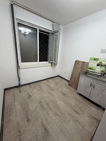 Аренда офисов: Аренда офисов, 45 м², В жилом комплексе, С видом на горы, 1 линия, С отдельной кухней — 2
