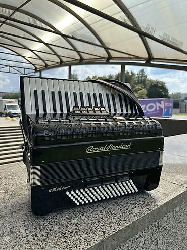 Аккордеоны: Продаю Германский Аккордеон Вельтмейстер Метеор хороший состоянии — 20