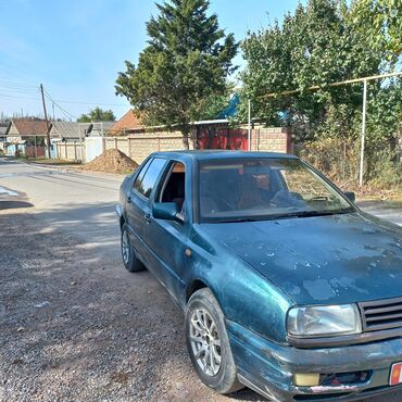 volkswagen шаран: Volkswagen Vento: 1996 г., 1.8 л, Механика, Газ, Седан