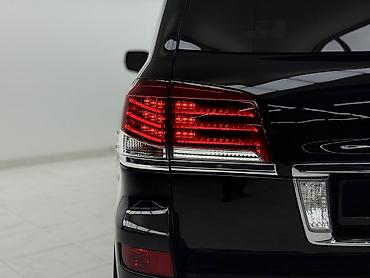 Lexus: Lexus LX: 2013 г., 5.7 л, Автомат, Бензин, Внедорожник — 7