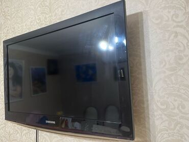 Ofis dəst mebeli: Samsung TV 150 AZN satılır ❗ heç bir poblemi yoxdur Tam işləkdir ünvan