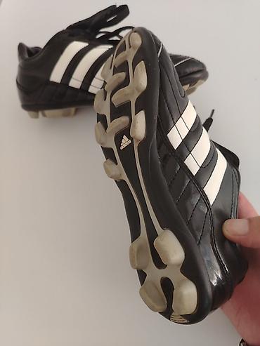 Kopačke: Adidas kopačke za fudbal – broj 38 klasičan model u crnoj boji sa — 8