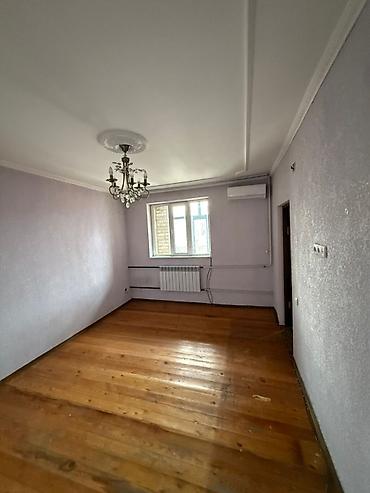 Үйлөрдү ижарага берүү: 40 м², 3 бөлмө — 5