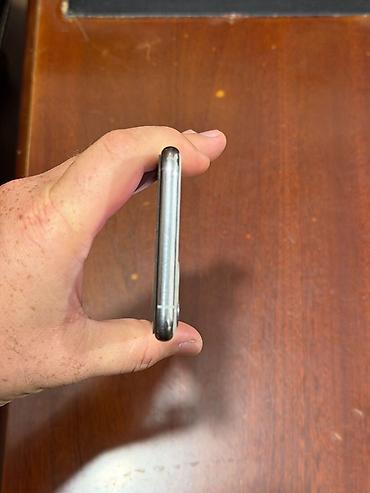iphone sx: IPhone 11 Pro Max, 64 GB, Gümüşü, Simsiz şarj, Face ID — 4