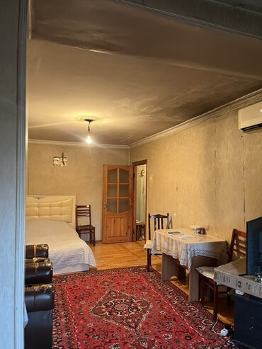 Köhnə tikili: Bakı, 7-ci mikrorayon, 1 otaqlı, Köhnə tikili, m. Azadlıq Prospekti, 35 kv. m — 16