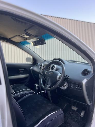 кондиционеры машина: Toyota Ist: 2003 г., 1.3 л, Автомат, Бензин, Хэтчбэк — 10