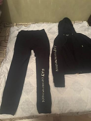 emperio armani: Emporio Armani sportivniy kostyum satilir. Cox az geyinilib, ela — 3