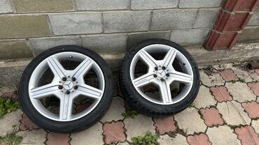 авто бишкек сайт: Дөңгөлөктөрү толук 245 / 40 / R 19, All-season, Колдонулган, Комплект, Жеңил унаалар, Куйма, тешиктери - 5