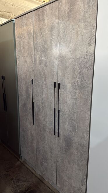 Шифоньеры: Шифоньеры — 13