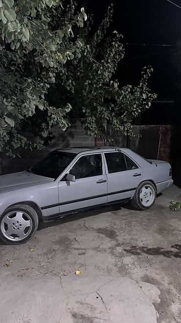 дверь на w210: Mercedes-Benz W124: 1988 г., Механика, Седан — 4