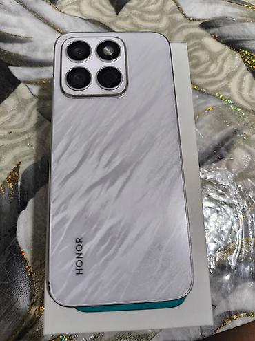 philips xenium 9@9s: Honor X8c, 256 GB, rəng - Ağ, Barmaq izi — 1