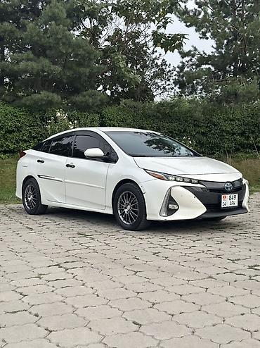 1 5 мотор: Toyota Prius: 2017 г., 1.8 л, Автомат, Гибрид, Лифтбек — 2